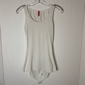 Spanx Womens Bodysuit Scoop Neck Sleeveless Seamless White Small